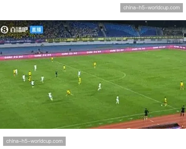 VAR介入,判定拜仁慕尼黑进球前越位在先,进球无效 VAR介入,判定拜仁慕尼黑进球前越位在先,进球无效