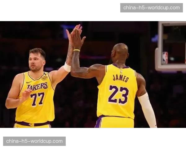 NBA湖人120-106胜森林狼取3连胜,东契奇31分11篮板11助攻三双 NBA湖人120-106胜森林狼取3连胜,东契奇31分11篮板11助攻三双